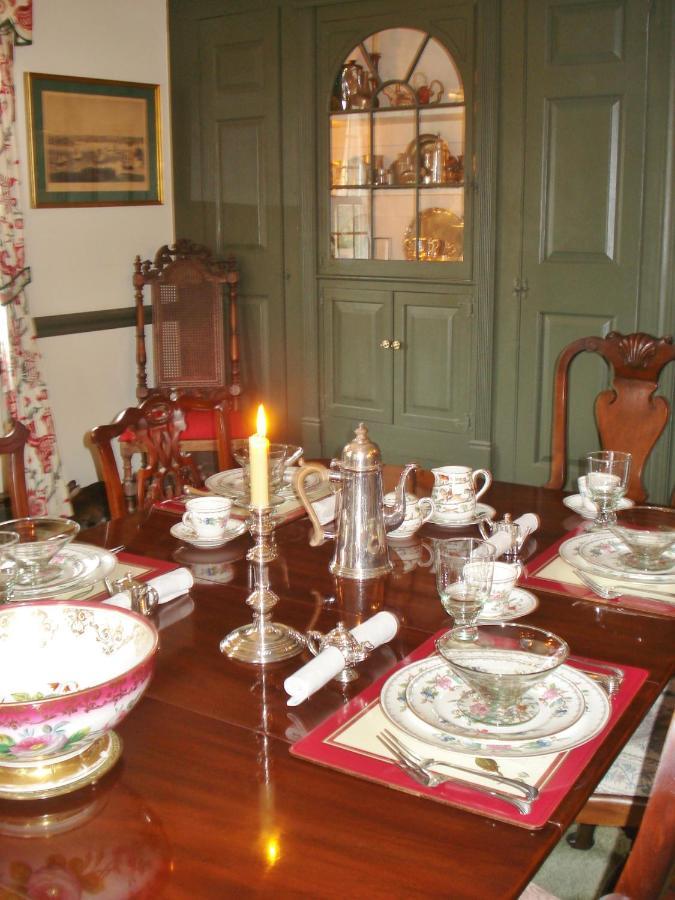 Newport House Bed & Breakfast Γουίλιαμσμπεργκ Εξωτερικό φωτογραφία