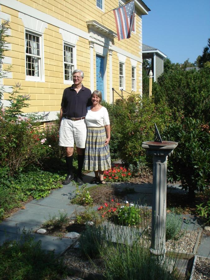 Newport House Bed & Breakfast Γουίλιαμσμπεργκ Εξωτερικό φωτογραφία